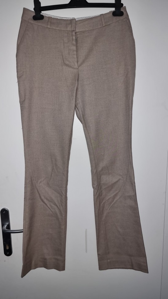 hm hlače št. 36  6 €