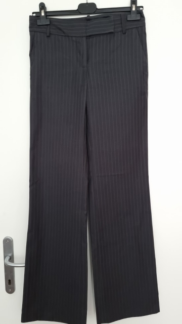 Zara elegantne hlače št. 34  7 €