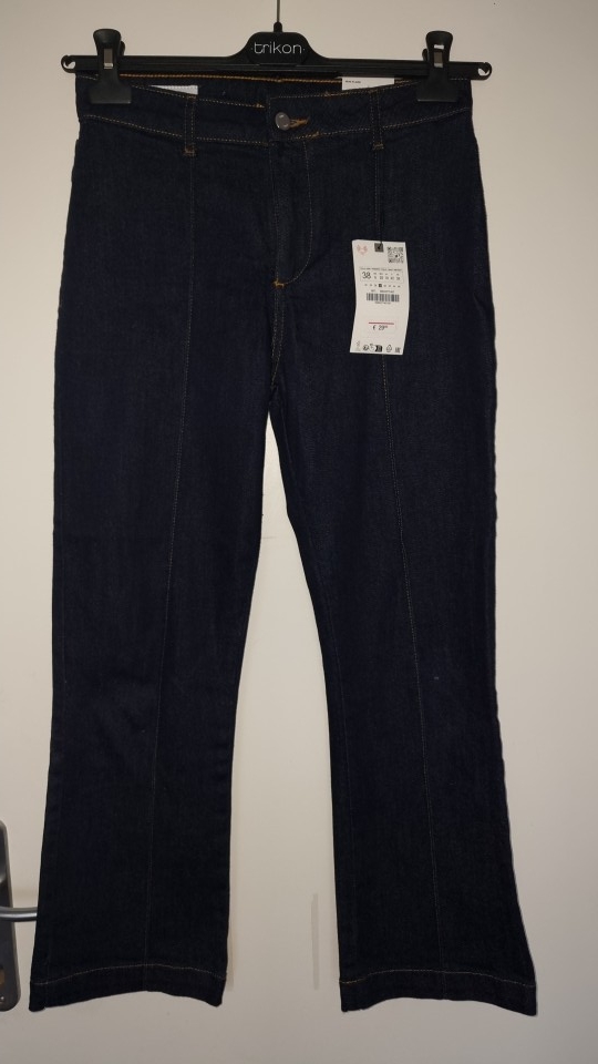 Zara jeans št. 34....12 €