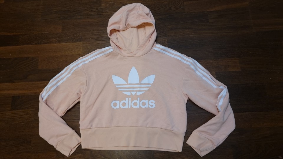 adidas kaupcar št. 152 (tudi za 158)  14 €