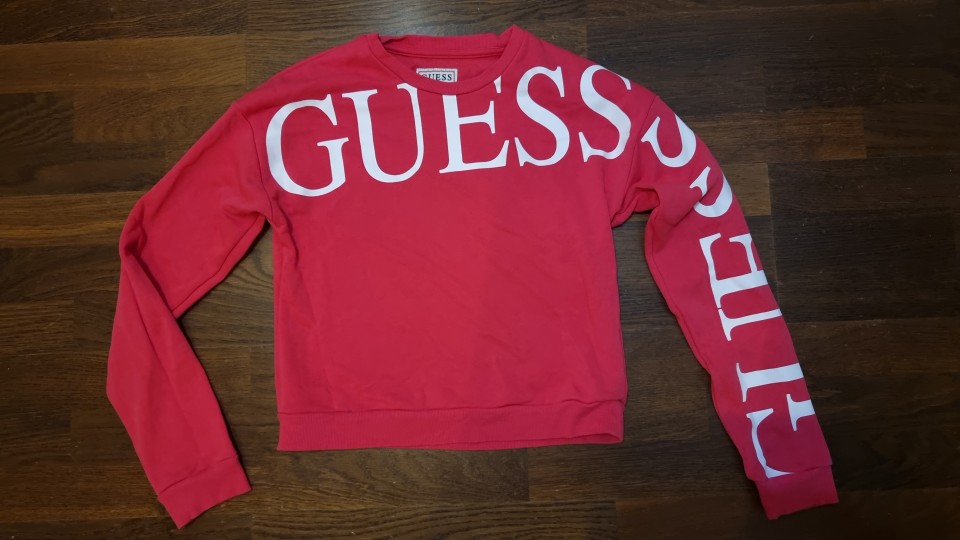 guess puloverček 14 let  10 €
