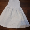 zara oblekica št. 152  6 €