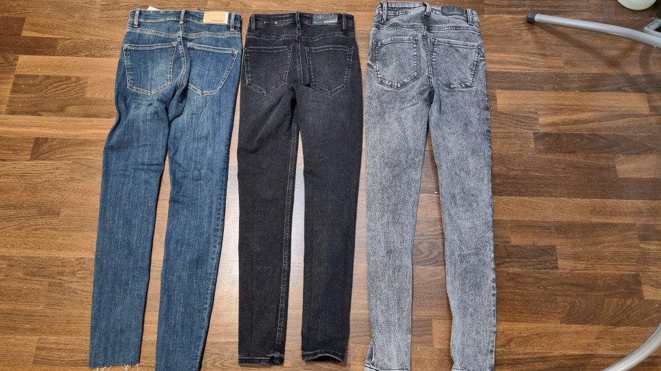 Deklica dodajam 16.11. - foto povečava