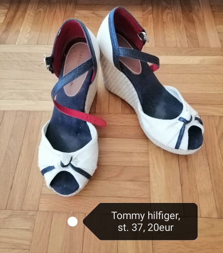 Tommy hilfiger sandali 37, 20€