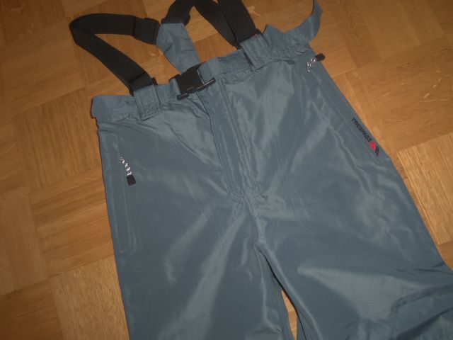 Bunda in hlače TRESPASS (vel.146-152 ali S/XS)