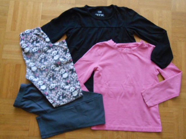 MANA legice + sive DOPODOPO legice + CHEROKEE roza majica + YES majica (vel. 128)