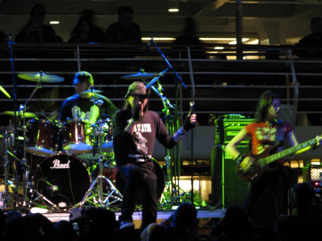 70000tons of metal - foto