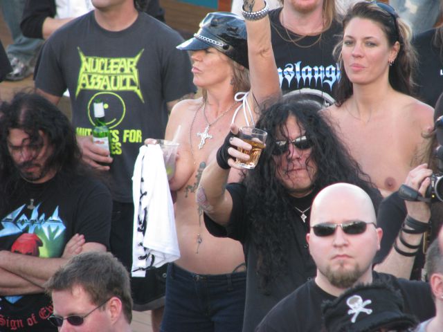 70000tons of metal - foto