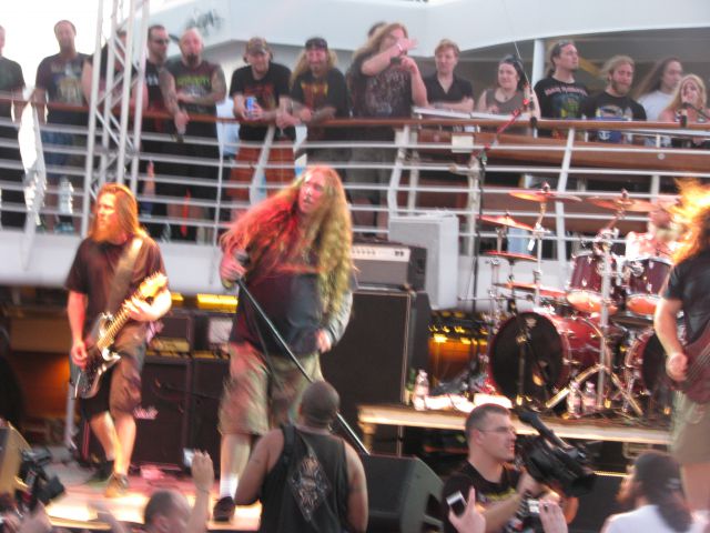 70000tons of metal - foto