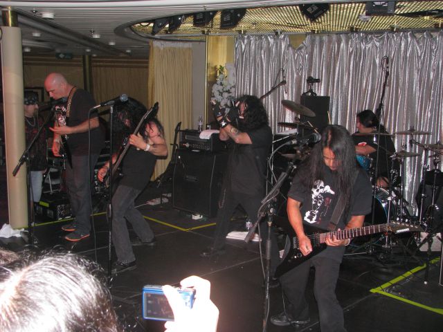 70000tons of metal - foto