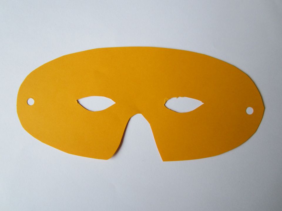 Pustne maske - foto povečava