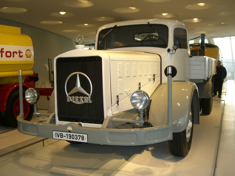 Mercedes museum - foto povečava