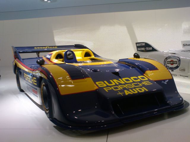 Porsche Museum - Stuttgart - foto
