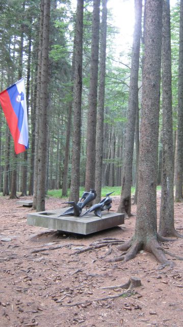 Spomenik poh.bataljonu1