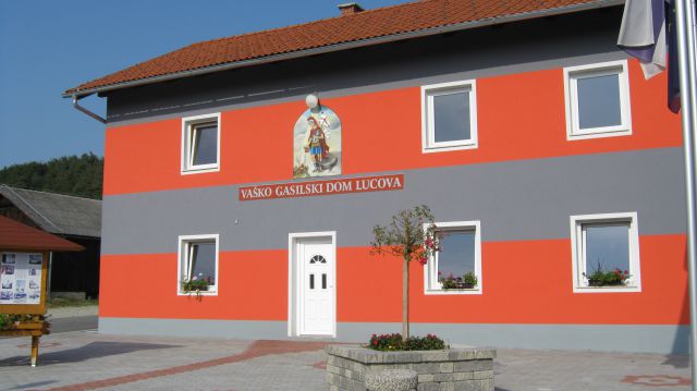 V Lucovi so ponosni na obnovljeni gasilski dom.