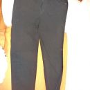 črne športno elegantne hlače, elastične vel. 46 5 eur