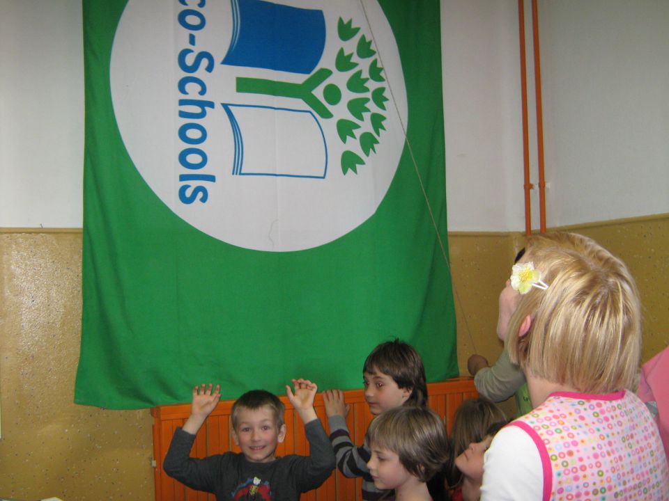 Eko zastava in čistilna akcija 23.3.2012 - foto povečava