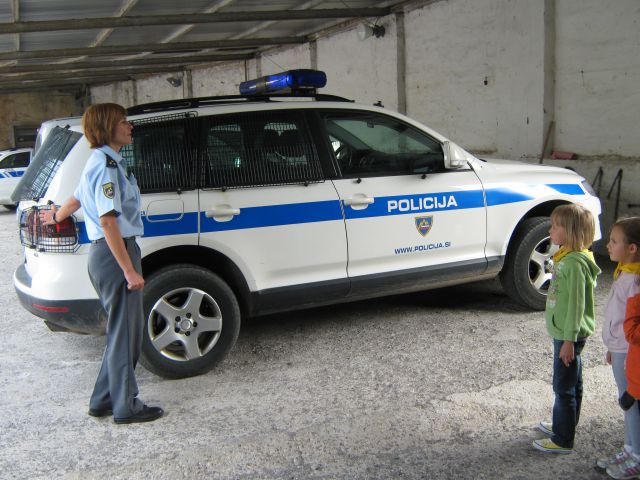 Obisk na policijski postaji postojna 7.6.2012 - foto