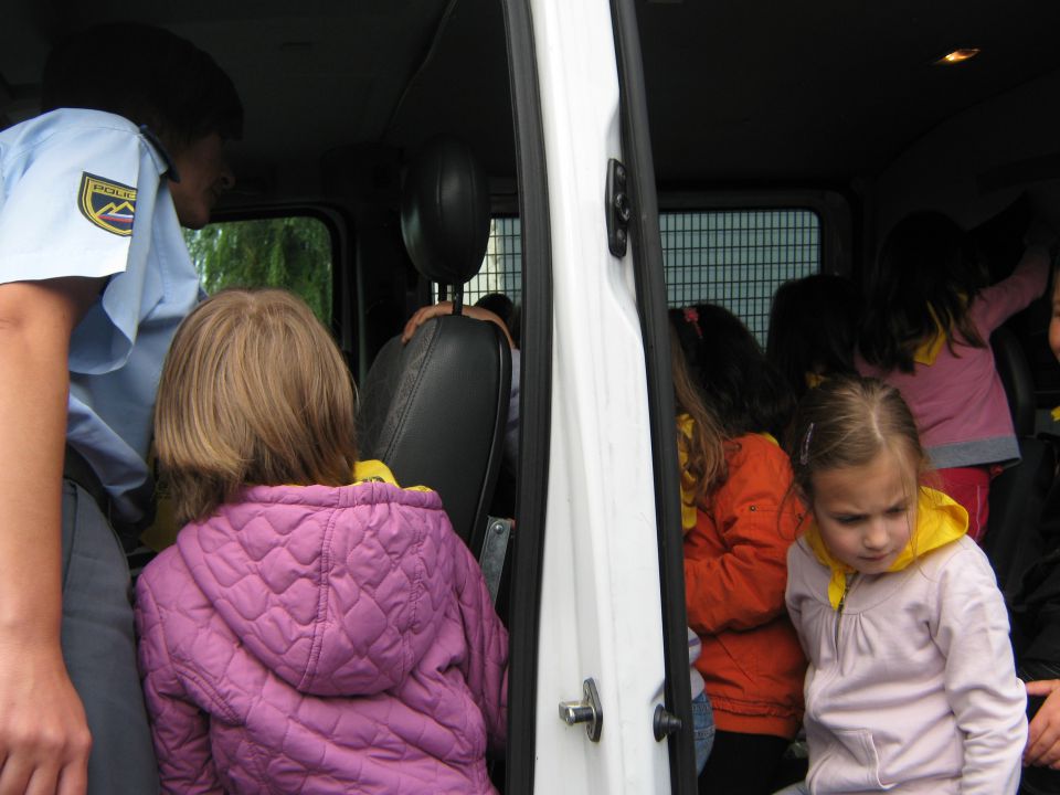 Obisk na policijski postaji postojna 7.6.2012 - foto povečava