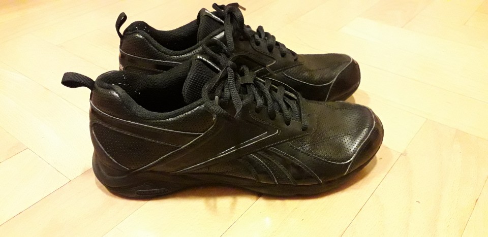 Rebook superge št.37