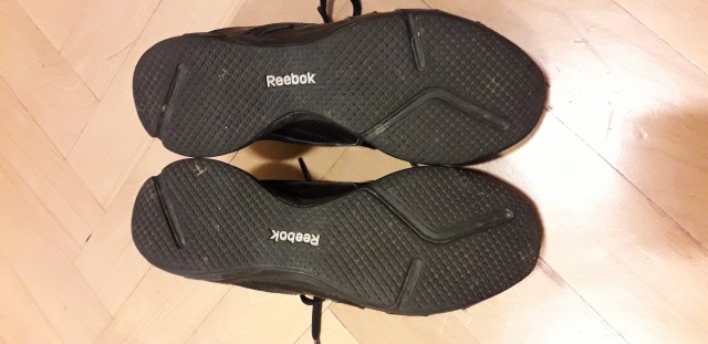 Rebook superge št.37