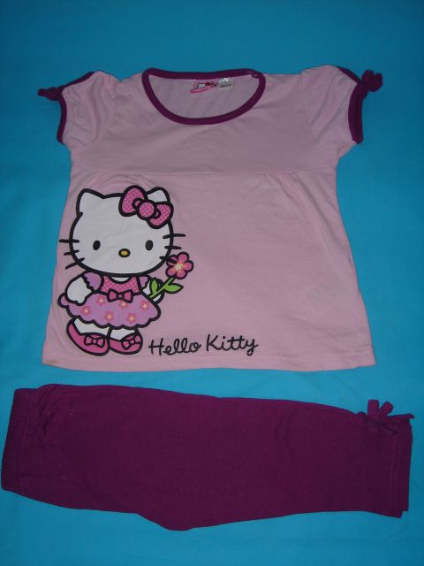Prodano.Komplet Hello Kitty, št.98/104