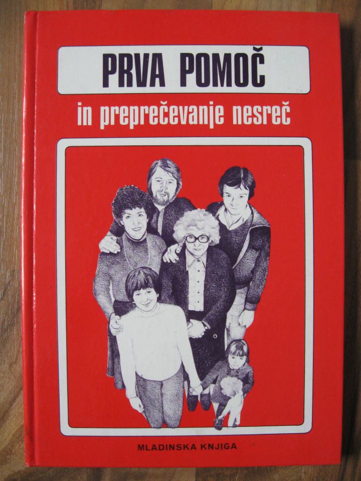 PRVA POMOČ, odlično ohranjena, 7 eur