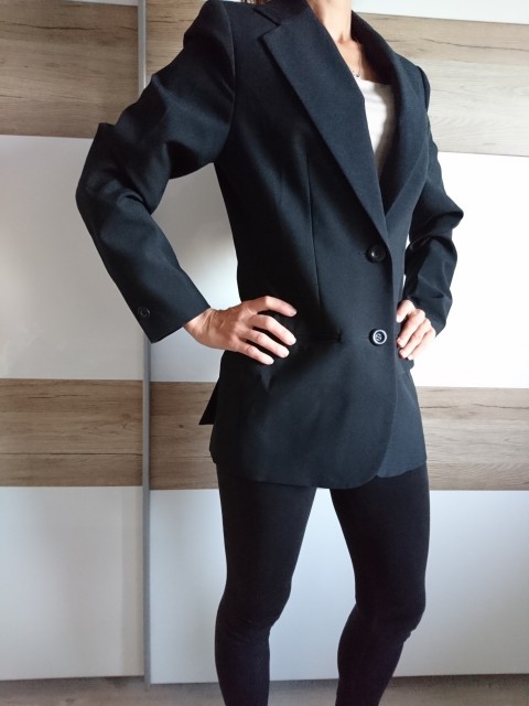 Daljši ženski suknjič, 1x oblečen, črn, S, 5 eur