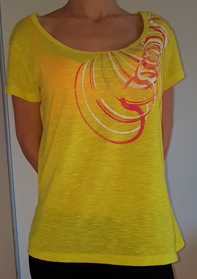 Prijetna rumena majica, 4 eur