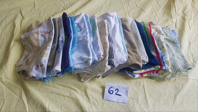 Komplet otroških oblačil 62 - foto