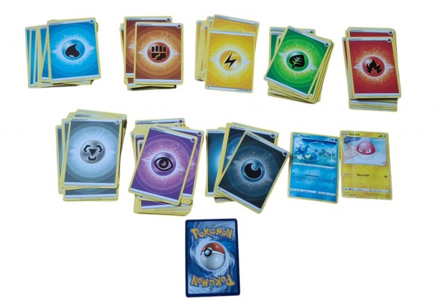 Pokemon torbica in karte