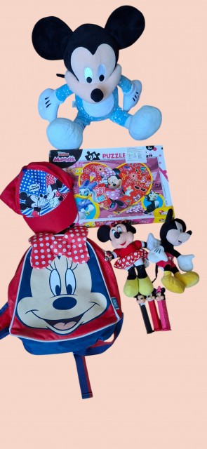 Komplet Disney Mickey Mouse in Minnie Mouse (velik Mickey ima lučke) 40 €
