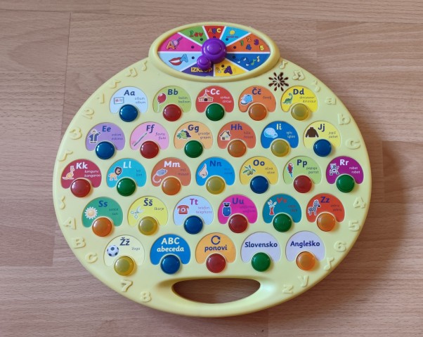 Igrače, puzzle, družabe igre, razno - foto