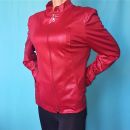 Rdeča udobna praktična jakna, XS, 4e