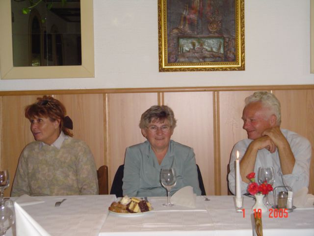 1. SREČANJE - VESELKOVIH - 30.9.2005. - foto povečava