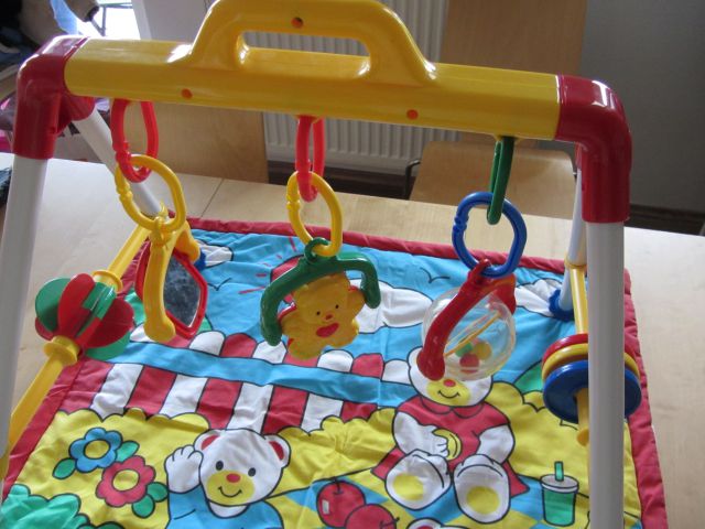 Igralo za dojenčke (most) z blazino 12€  prodano