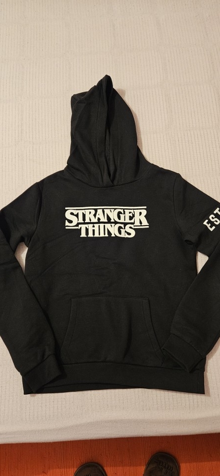 Pulover Stranger things št. 158-164 - 9€