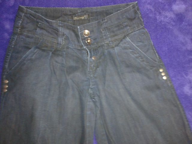 široke jeans hlače, 6 eur, 34/36, sp. na zavezovanje