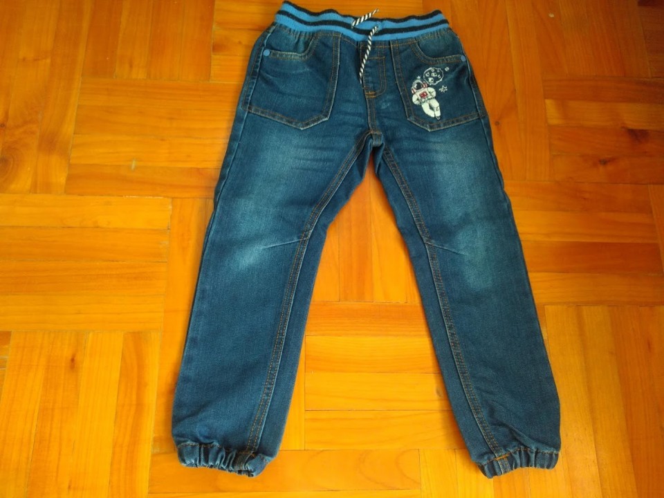 Jeans hlače z vrvico št.110
