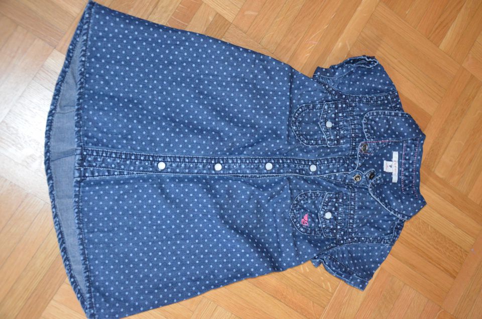 Jeans oblekica Esprit št. 80, 5 eur + ptt