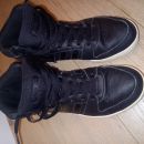 Adidas 39.5. 20e