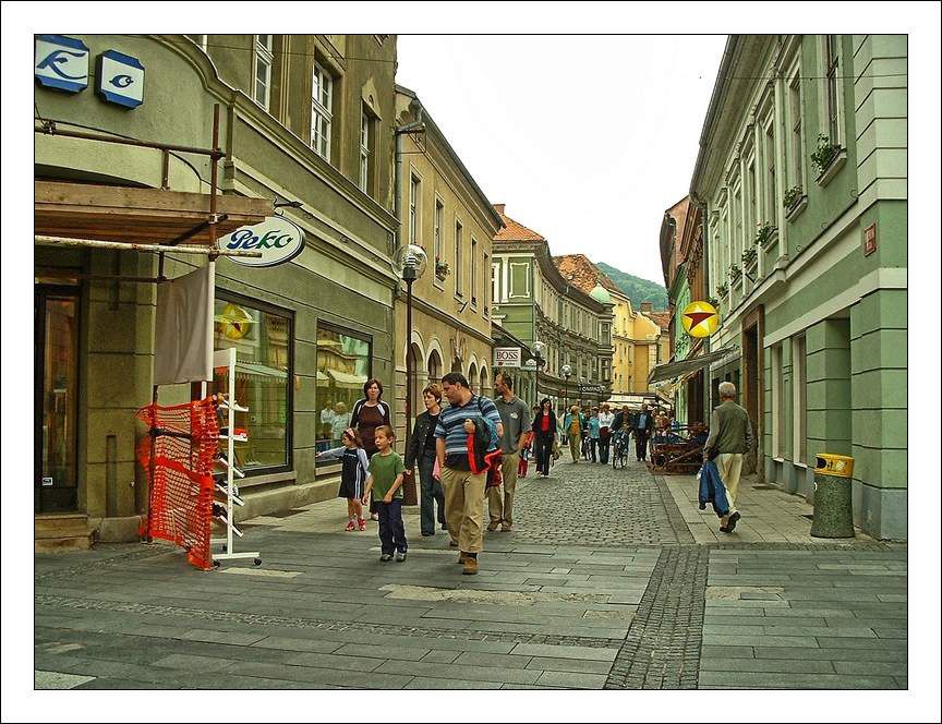 Celje, grad, galerija (likovna dela mladih) - foto povečava