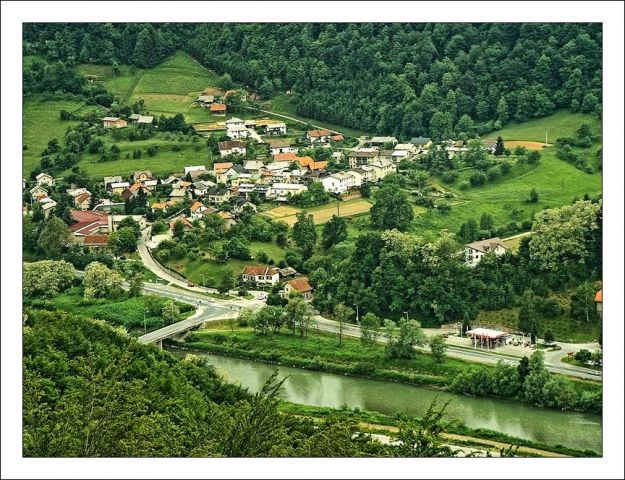 Celje, grad, galerija (likovna dela mladih) - foto