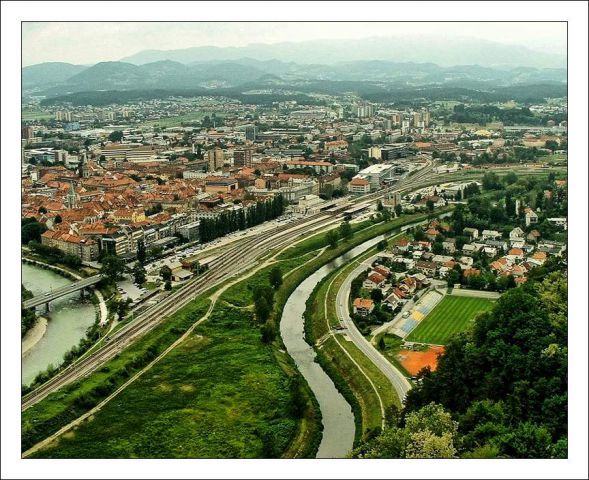 Celje, grad, galerija (likovna dela mladih) - foto