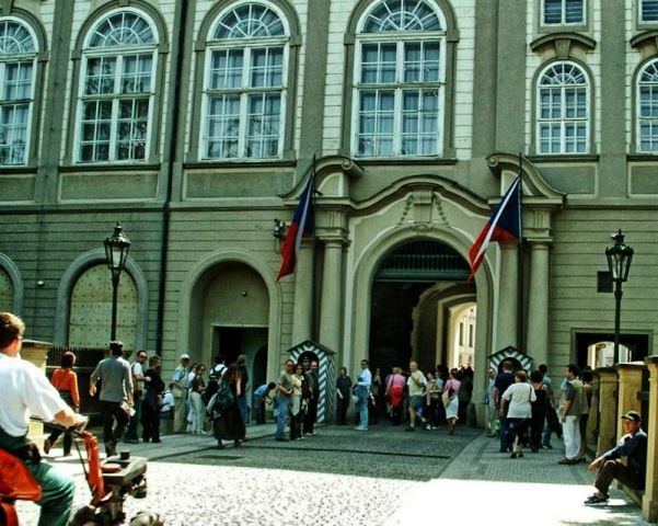 češka: praga - hradčani (kraljeva palača) - foto