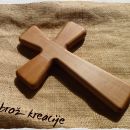 STENSKI KRIŽ iz hruške. Višina 25 cm. Cena: 39 €