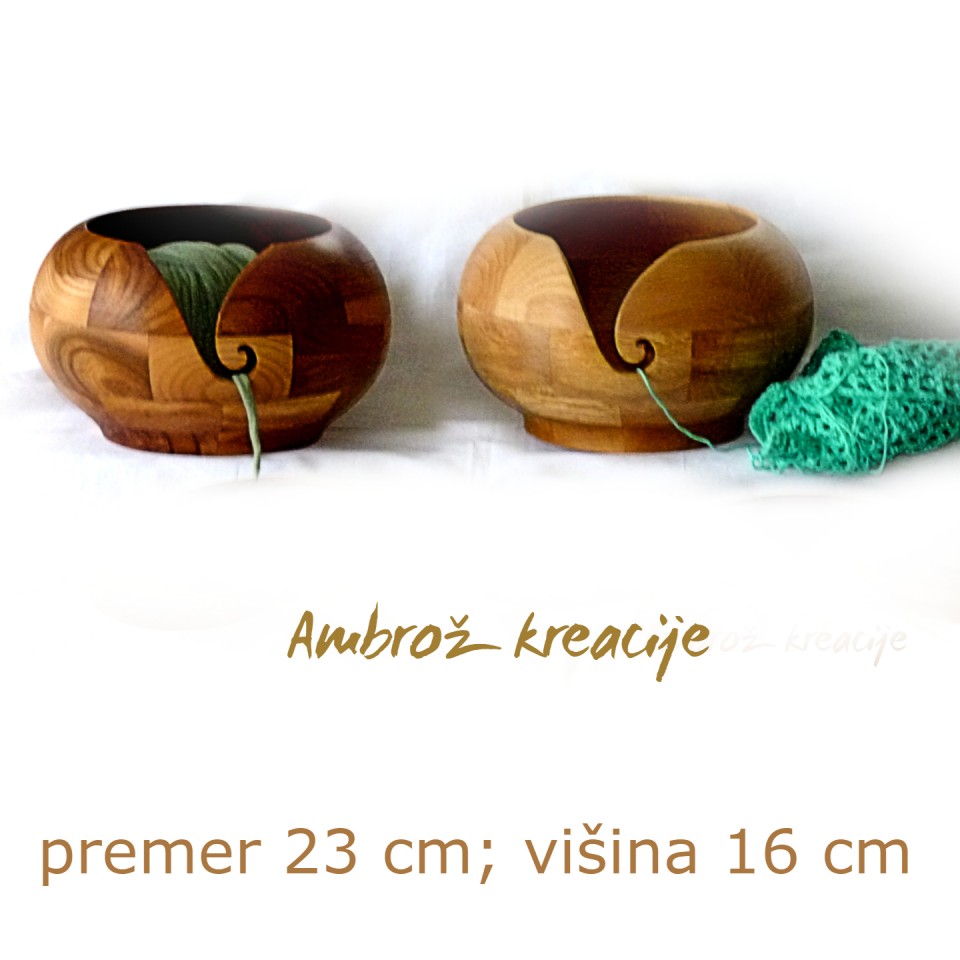 posoda z vitico, premer 23 cm; višina 16 cm; 75 €