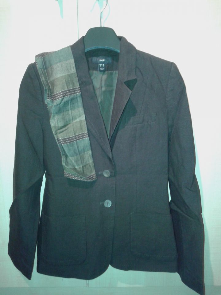 Suknjič h&m, material lan, s pasom iz blaga (na rami), št. 36, rjave barve, 15€,