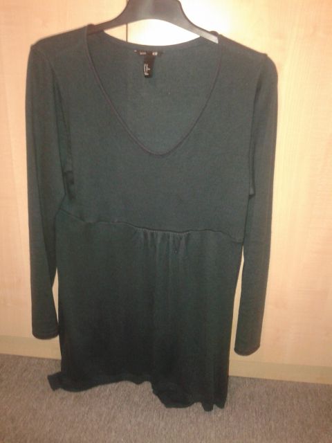 Nosečniška obleka, pletena, olivno zelene barve, št. xl, nikoli nošena, cena 8€
