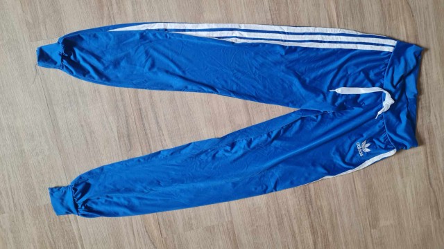 3 € trenirka spodnji del